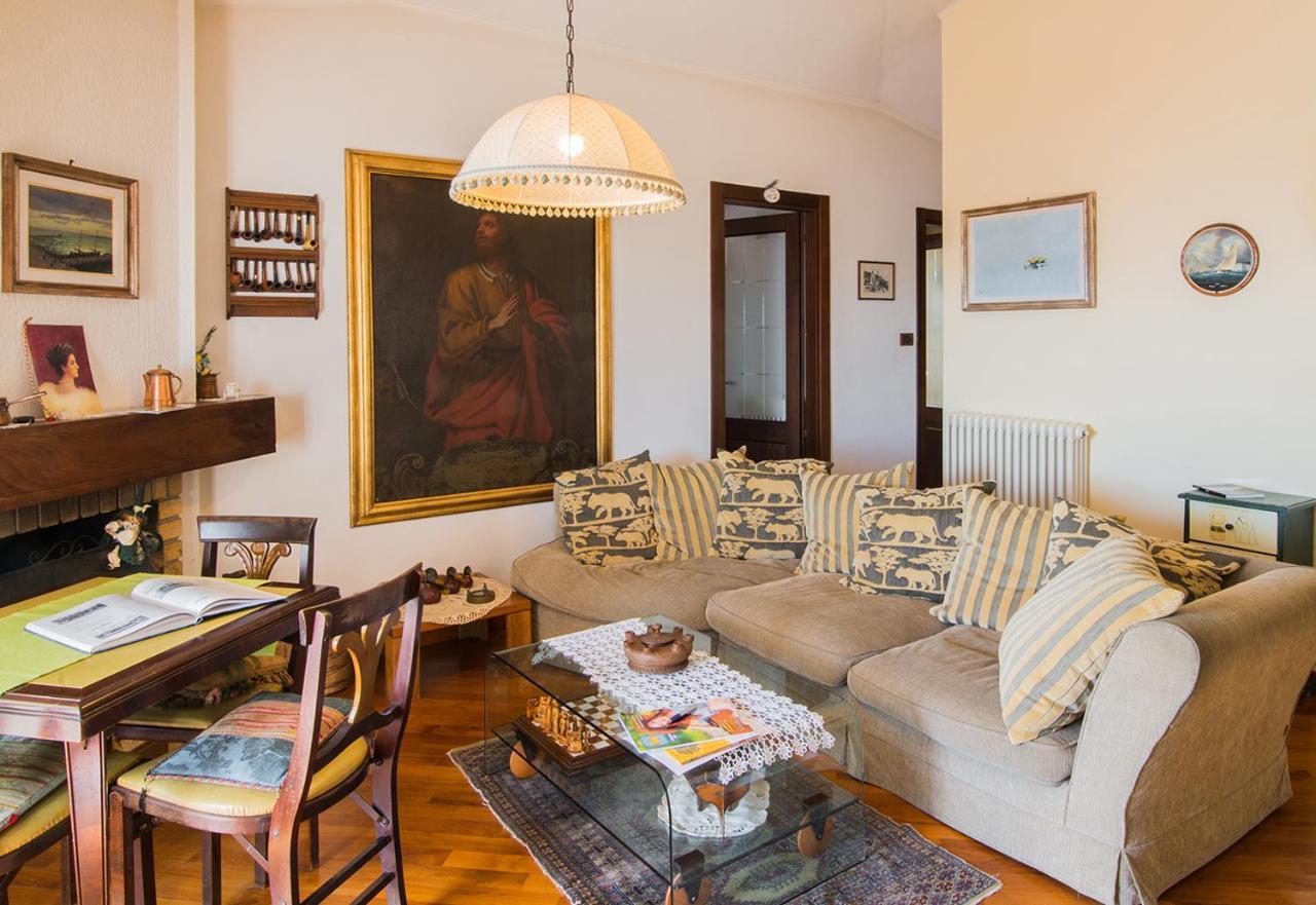 טריאסטה La Mansarda Delle Meraviglie B&B Superior מראה חיצוני תמונה