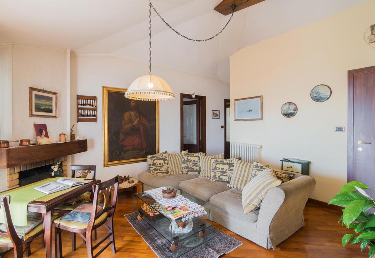 טריאסטה La Mansarda Delle Meraviglie B&B Superior מראה חיצוני תמונה